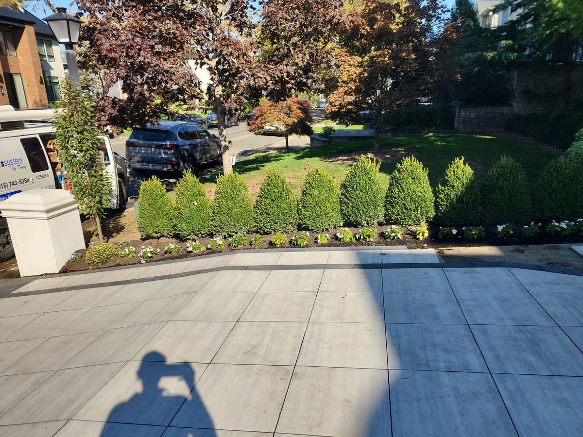 High End Residential Design & Install for Elegant Lawns & Landscaping in Inwood, NY