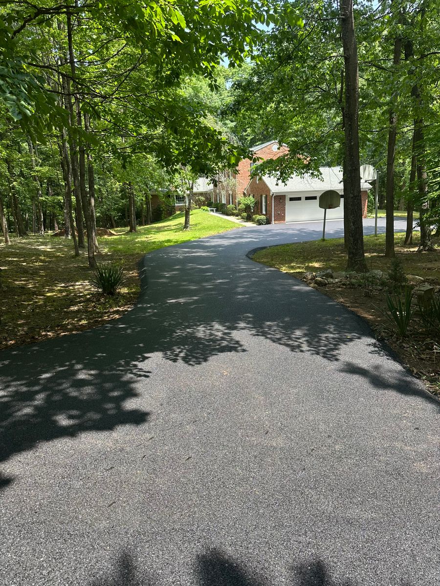 Asphalt Driveways for James R Carter Paving in Roanoke, VA