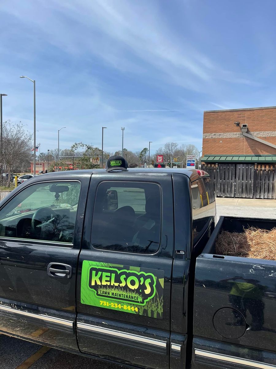 Shrub Trimming for Kelso's Lawn Maintenance in Jackson, TN