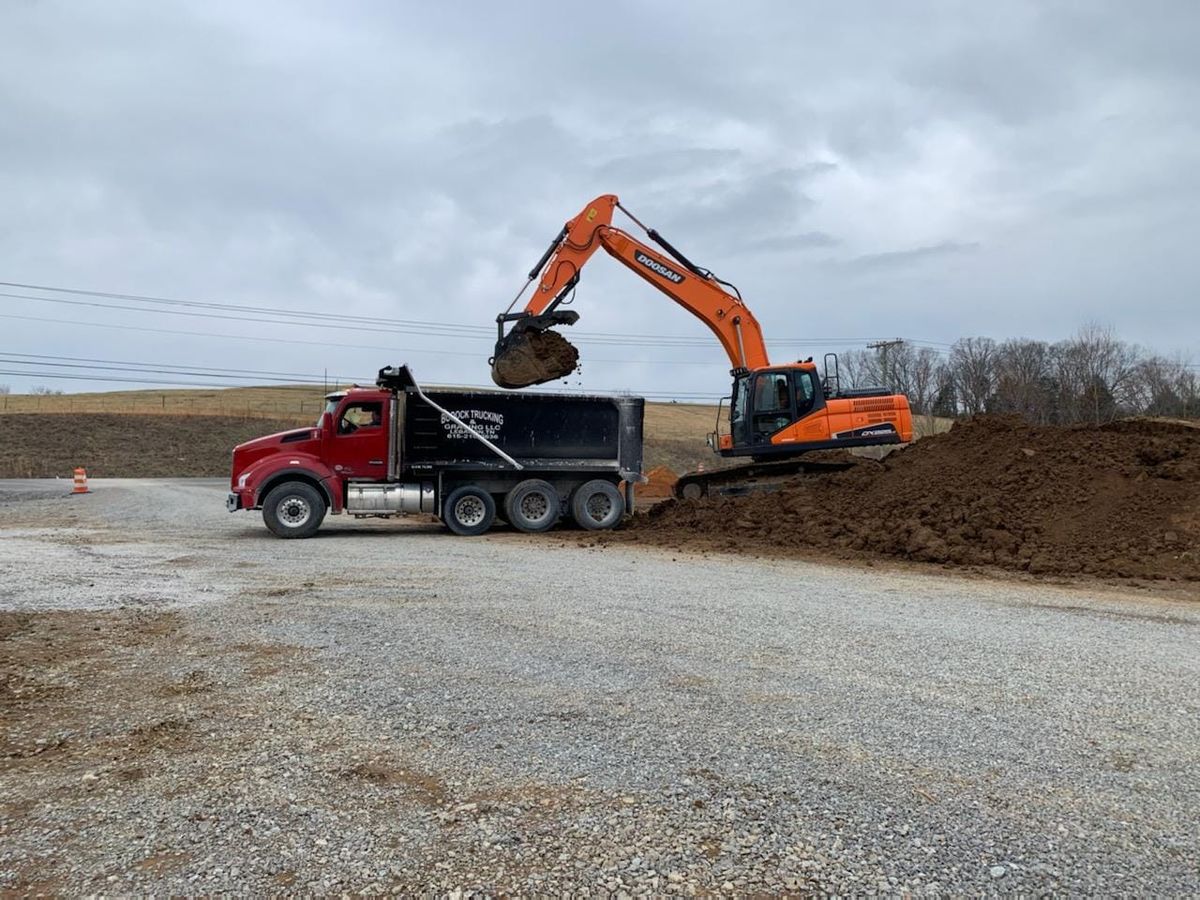 Gravel Hauling for Bodock Trucking & Grading in Lebanon, TN