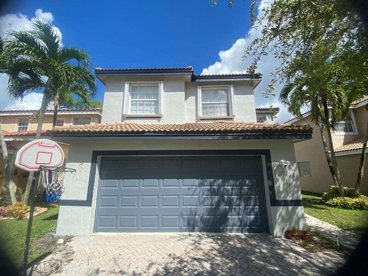 Exterior Painting for Thunder Painting Services in Oakland Park, FL