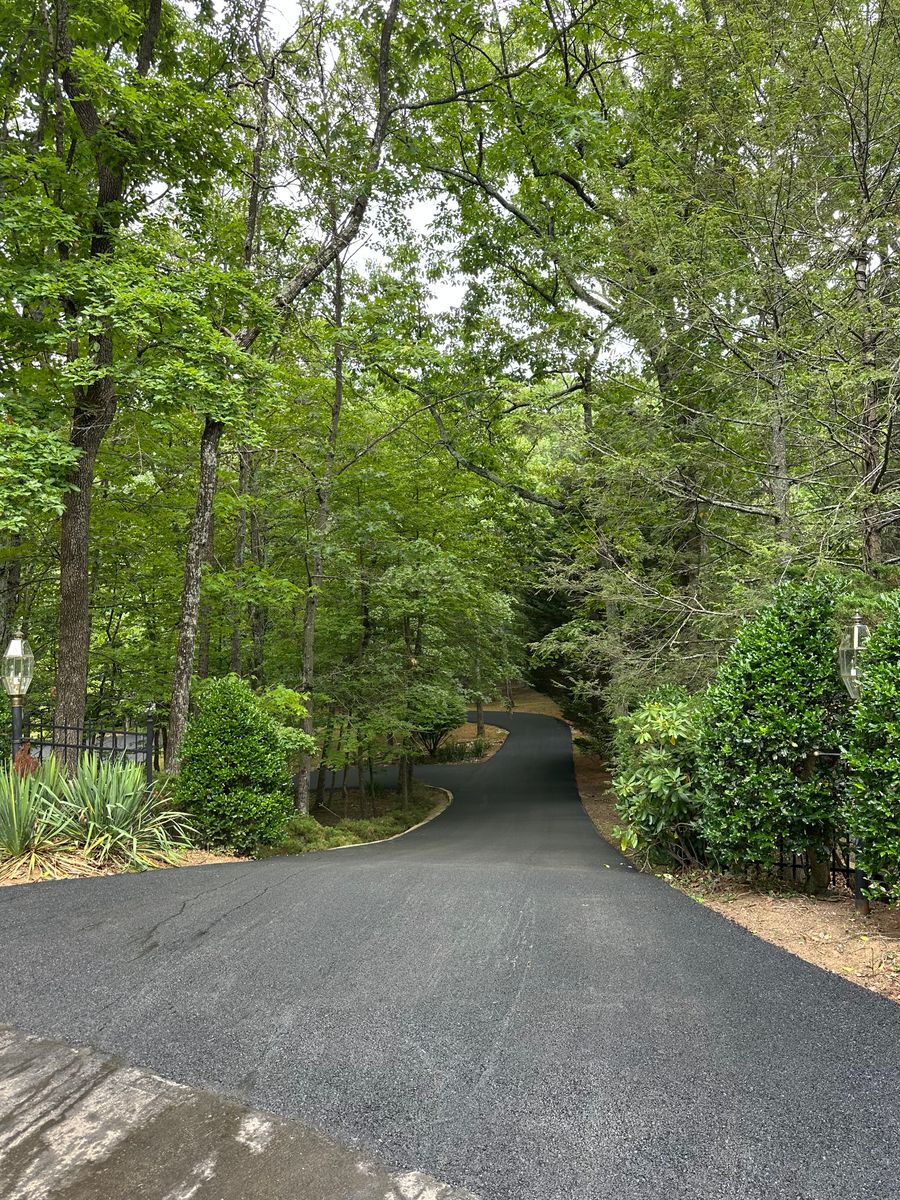 Asphalt Driveways for James R Carter Paving in Roanoke, VA