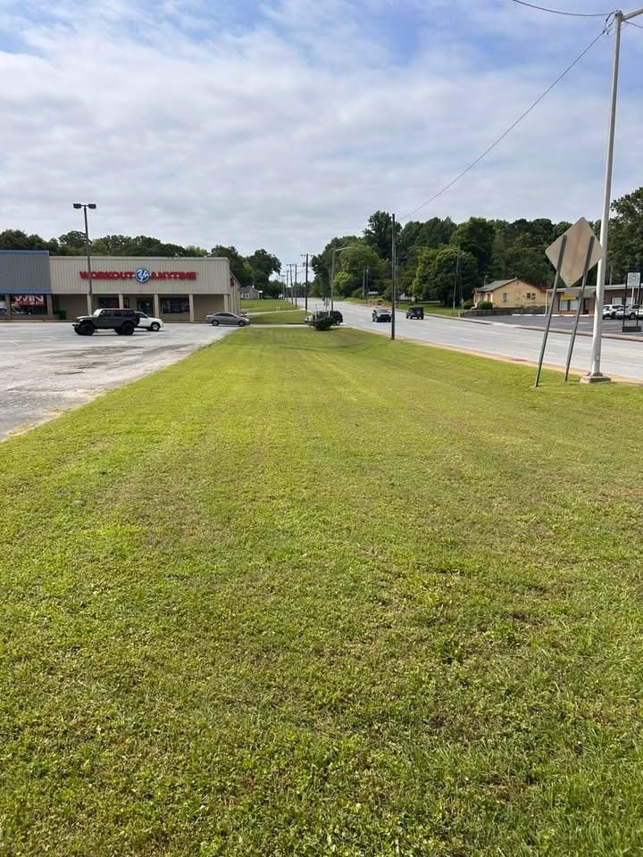 Mowing for Land Legends Landscapes LLC in Kings Mountain, NC
