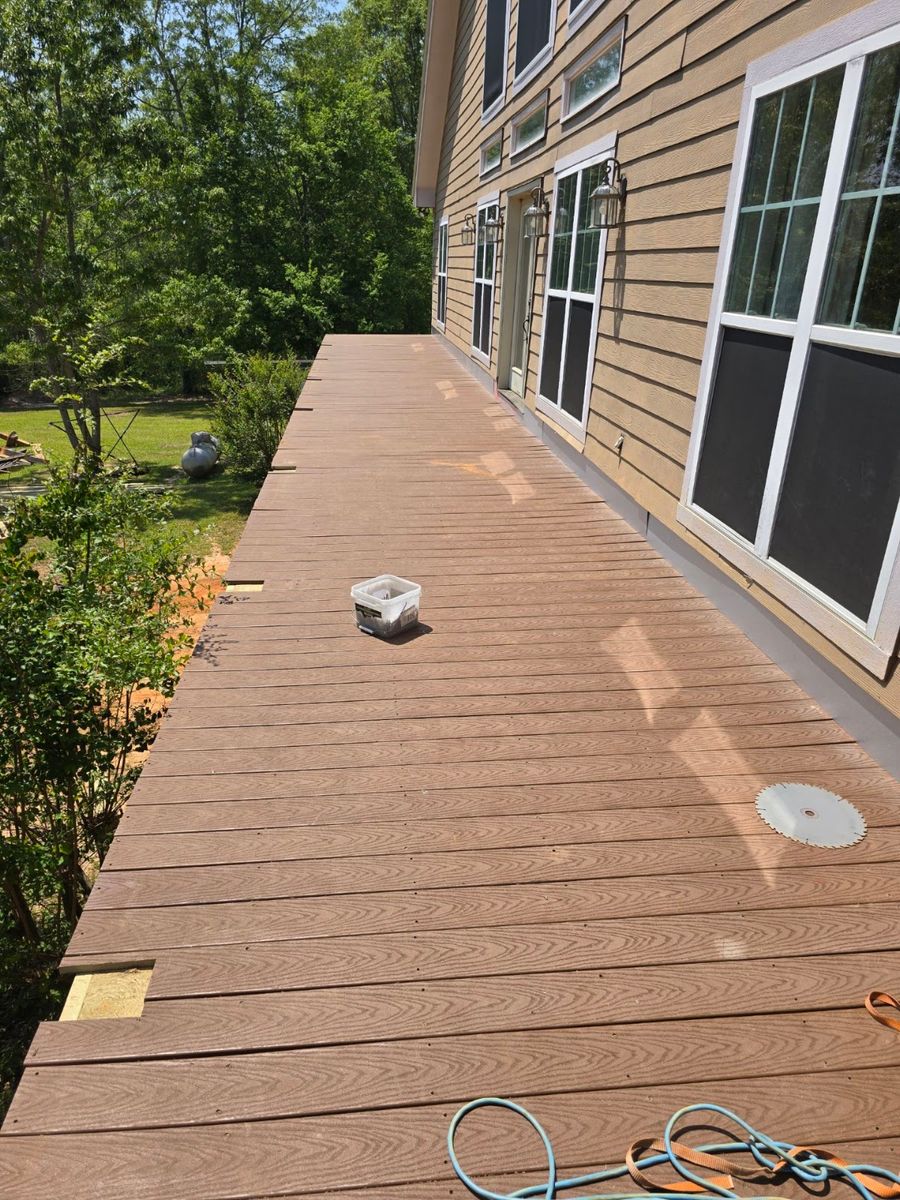 Deck & Patio Installation for T & R Grantham Enterprises in Crestview, FL