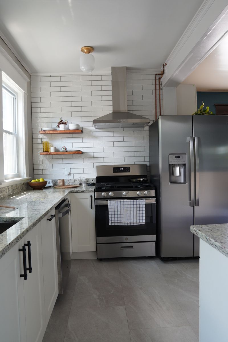 Kitchen Remodeling for Anchor Pointe Homes in Freeport, FL