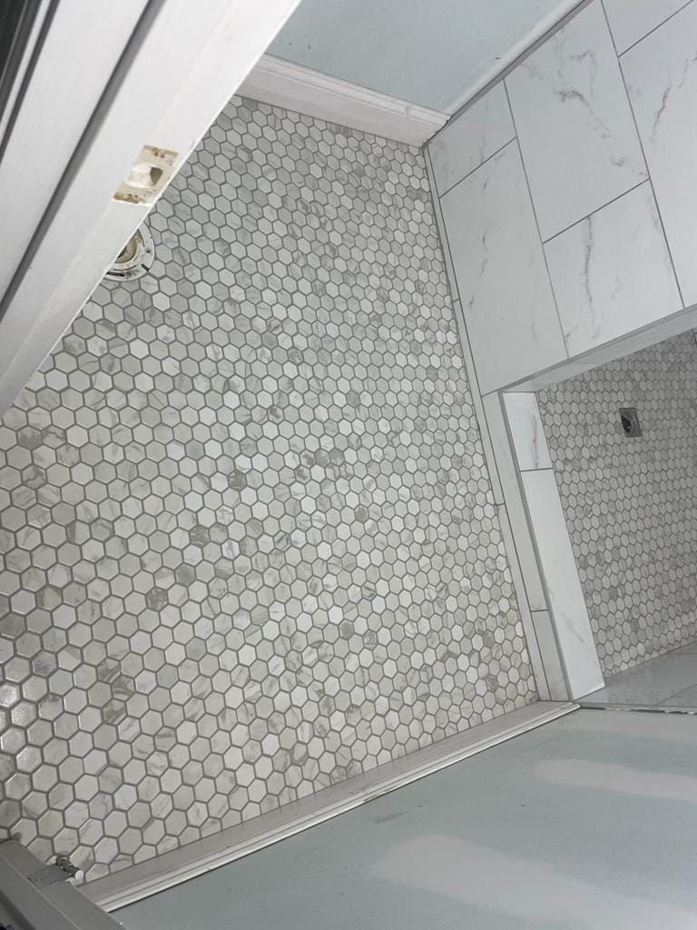 Tile Showers & Backsplash for Amazing Flooring LLC in Bluffton, SC