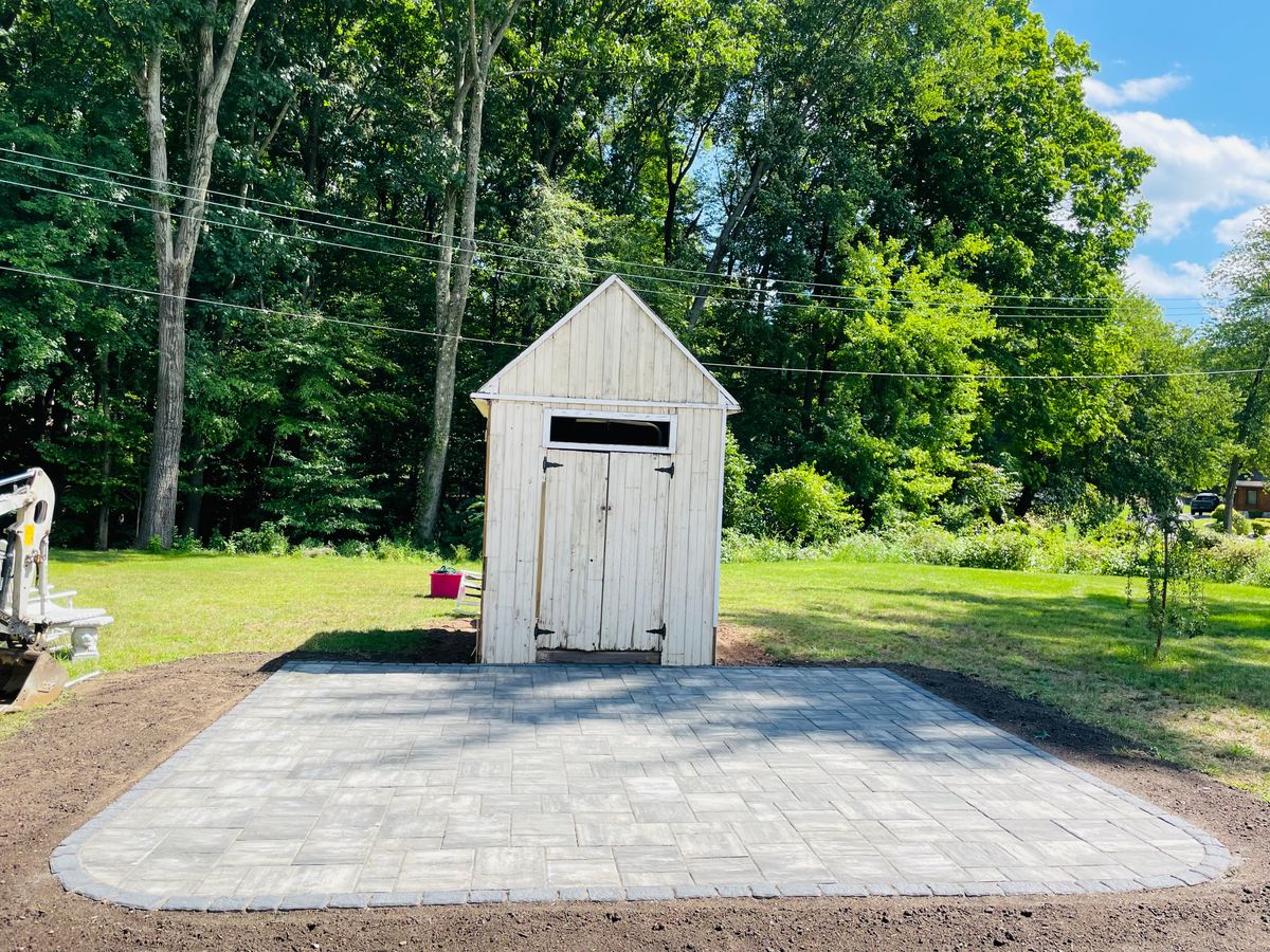 Paver patio design for Elyon Construction and Stoneworks LLC in Windsor, CT