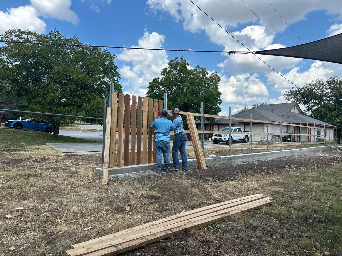 fencing for CrossCut in Kempner, TX