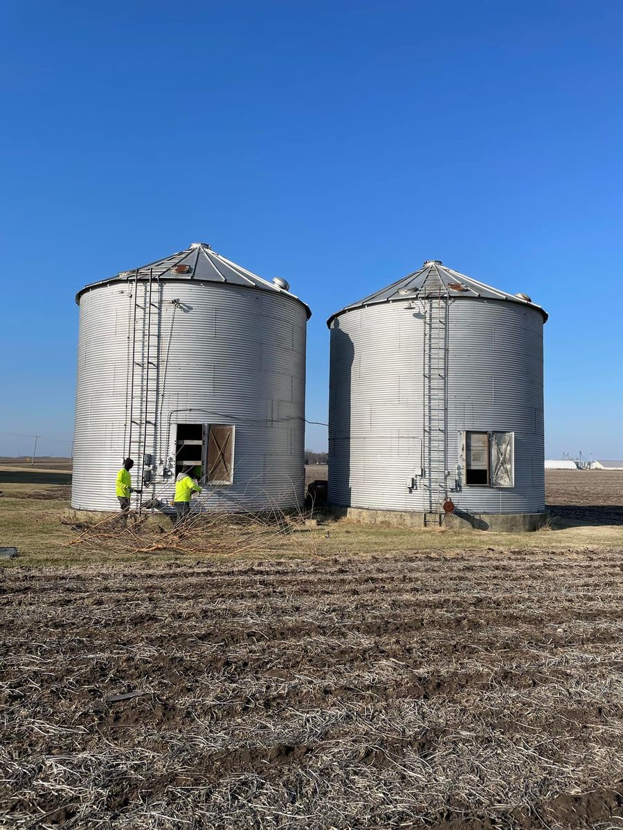 Commercial Hopper Tanks for Integrity Millwrights & Construction LLC  in Oxford,  IN