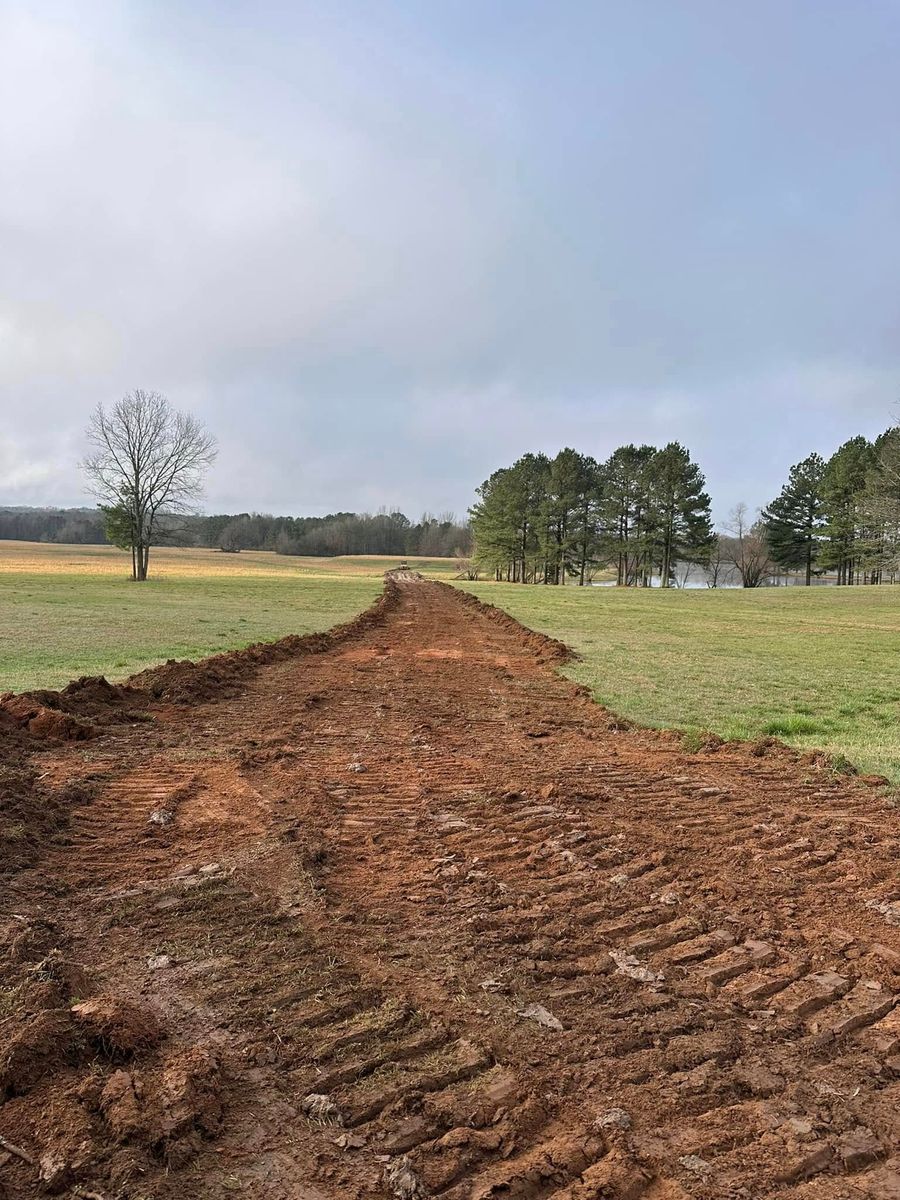 Roadbeds for Justin Jacques LLC/ DBA. Double J Excavation in Nashville, AR