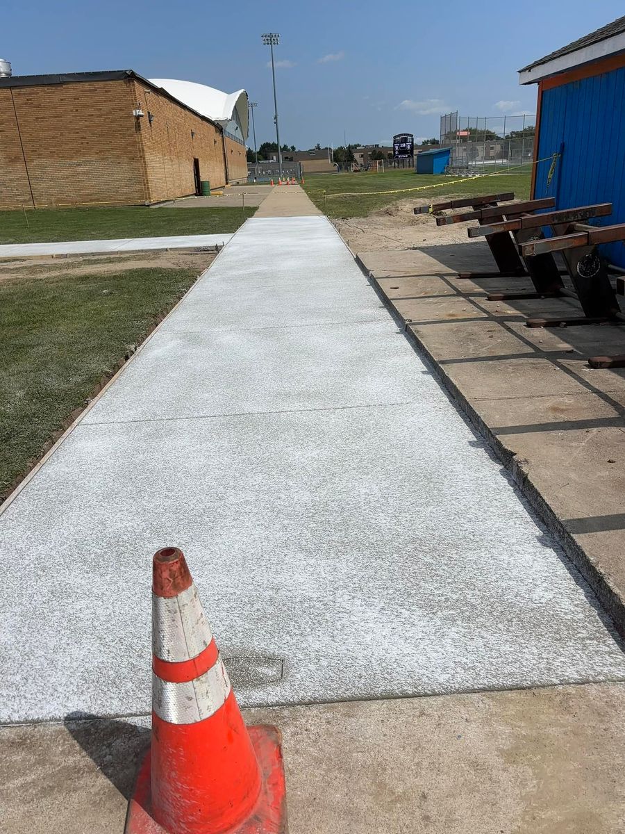 Sidewalk Installation for DeLeòn Cement in Detroit, MI