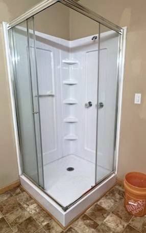Bathroom Renovation for Rogers Construction in Mount Vernon, TX