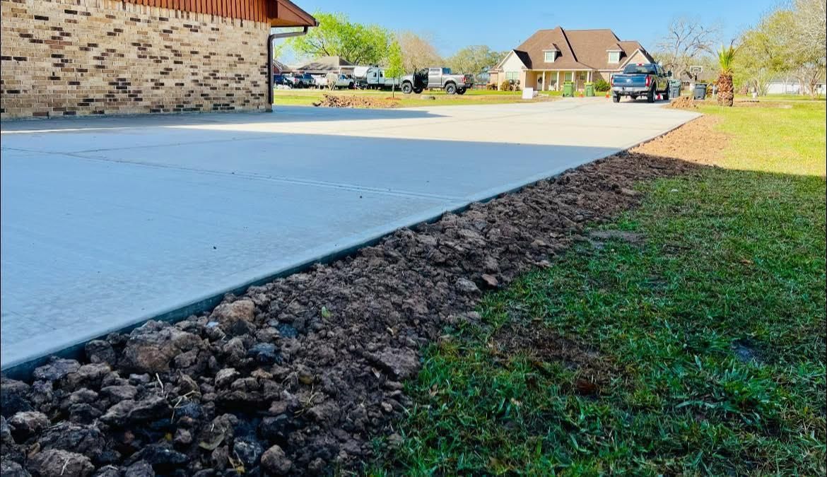 Concrete for Rytren Concrete in Pearland, TX