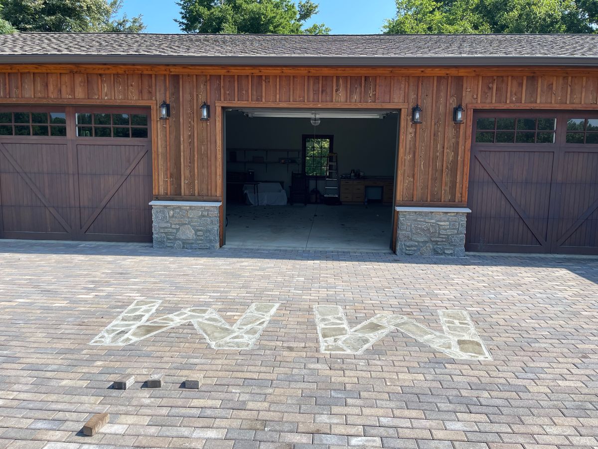 Pavers for Mike Feagin Construction in Lewisburg, TN