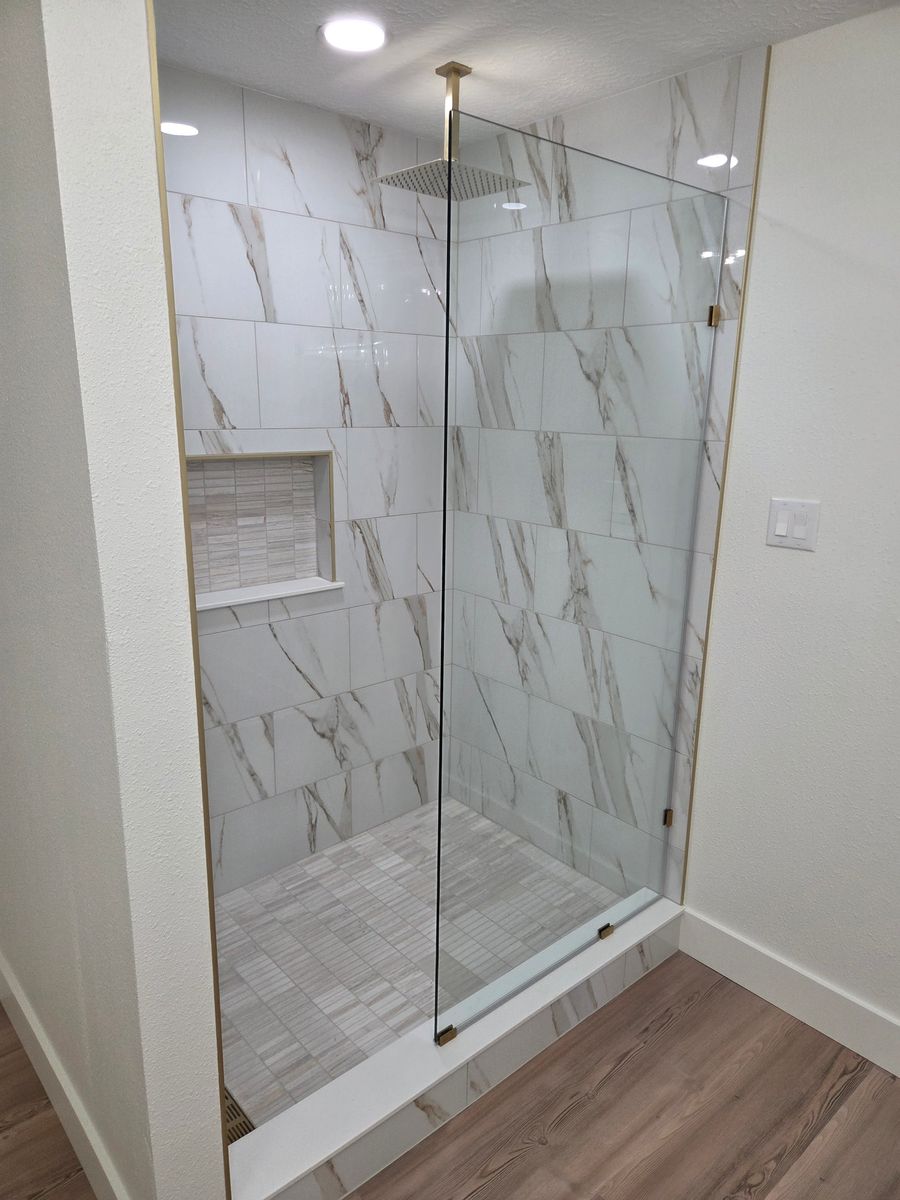 Tile Shower for D&J Custom Floors in Nederland, TX