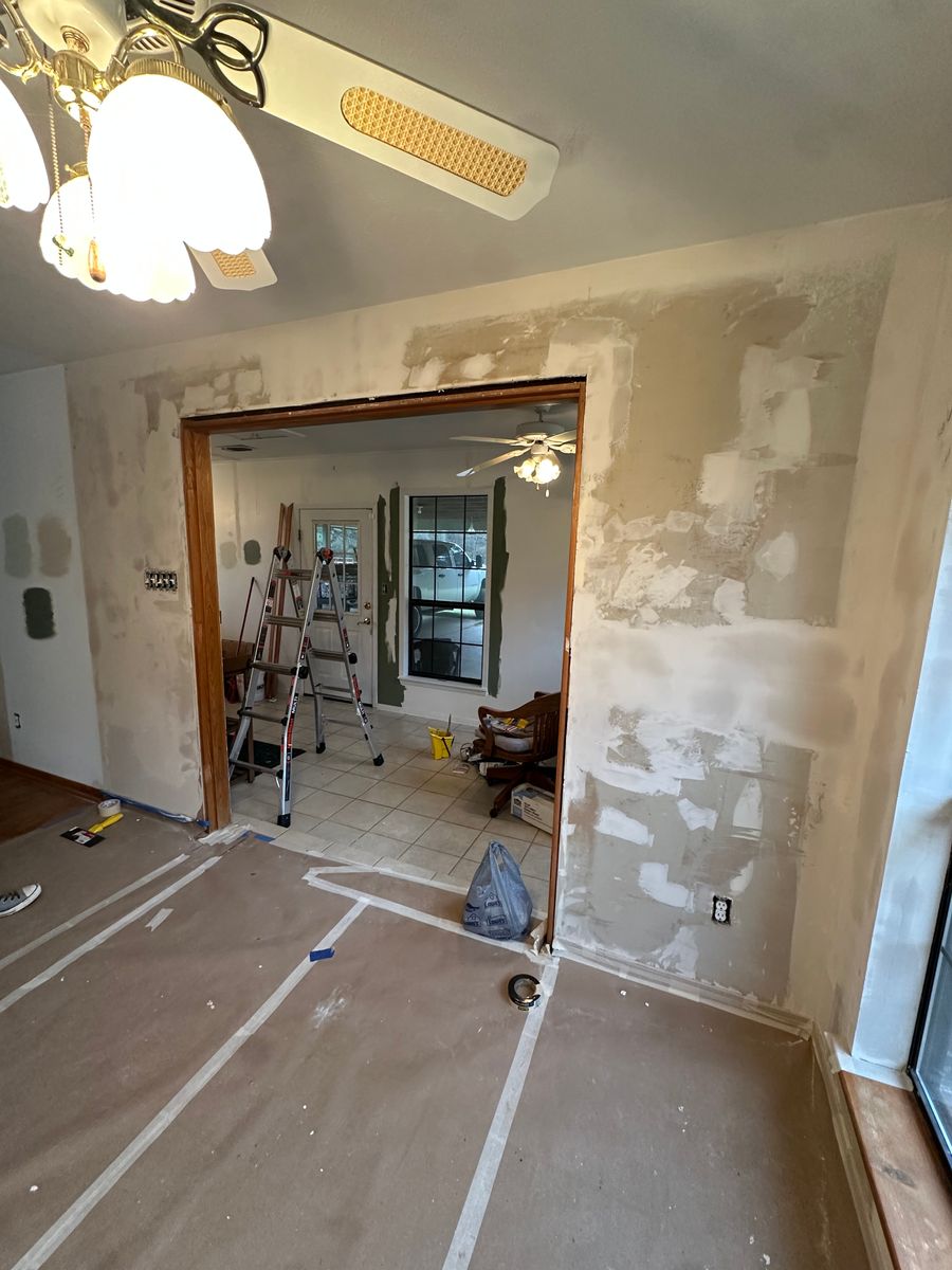 Interior Painting for Sapphire Stallion Painting in Grapeland, TX