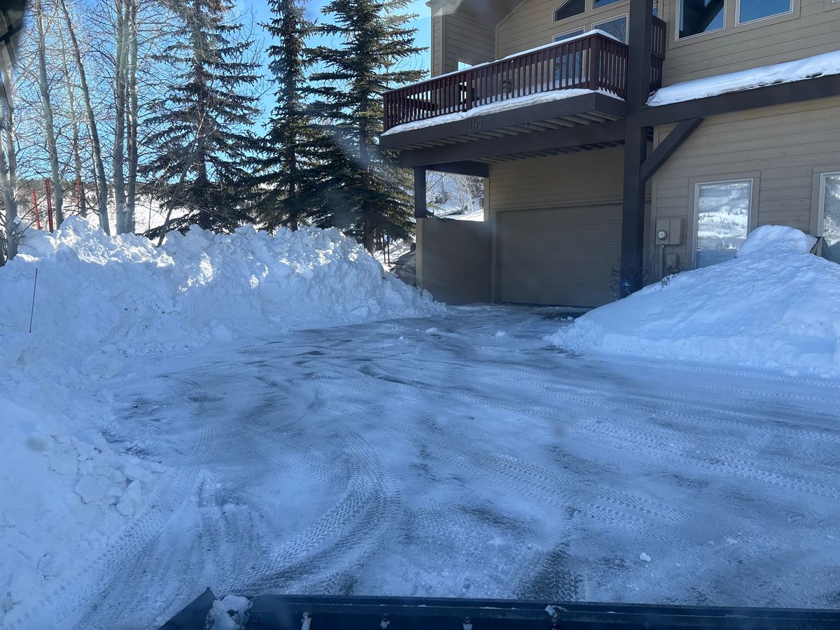 Snow Removal for Altitude Snow Removal in Silverthorne, CO