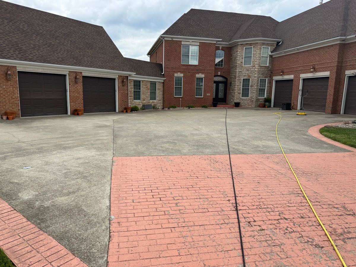 Driveway & Sidewalk Cleaning for Central KY Pressure Washing in Winchester, KY