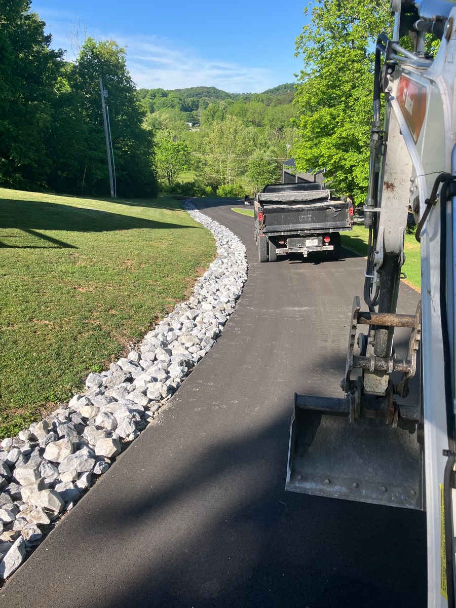 Leveling for Genesis Landworks in Bluff City, TN