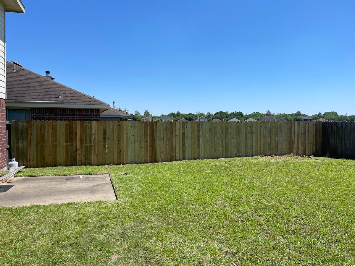 Fence Installation for Longhorn Fence & Land Development in Webster, TX