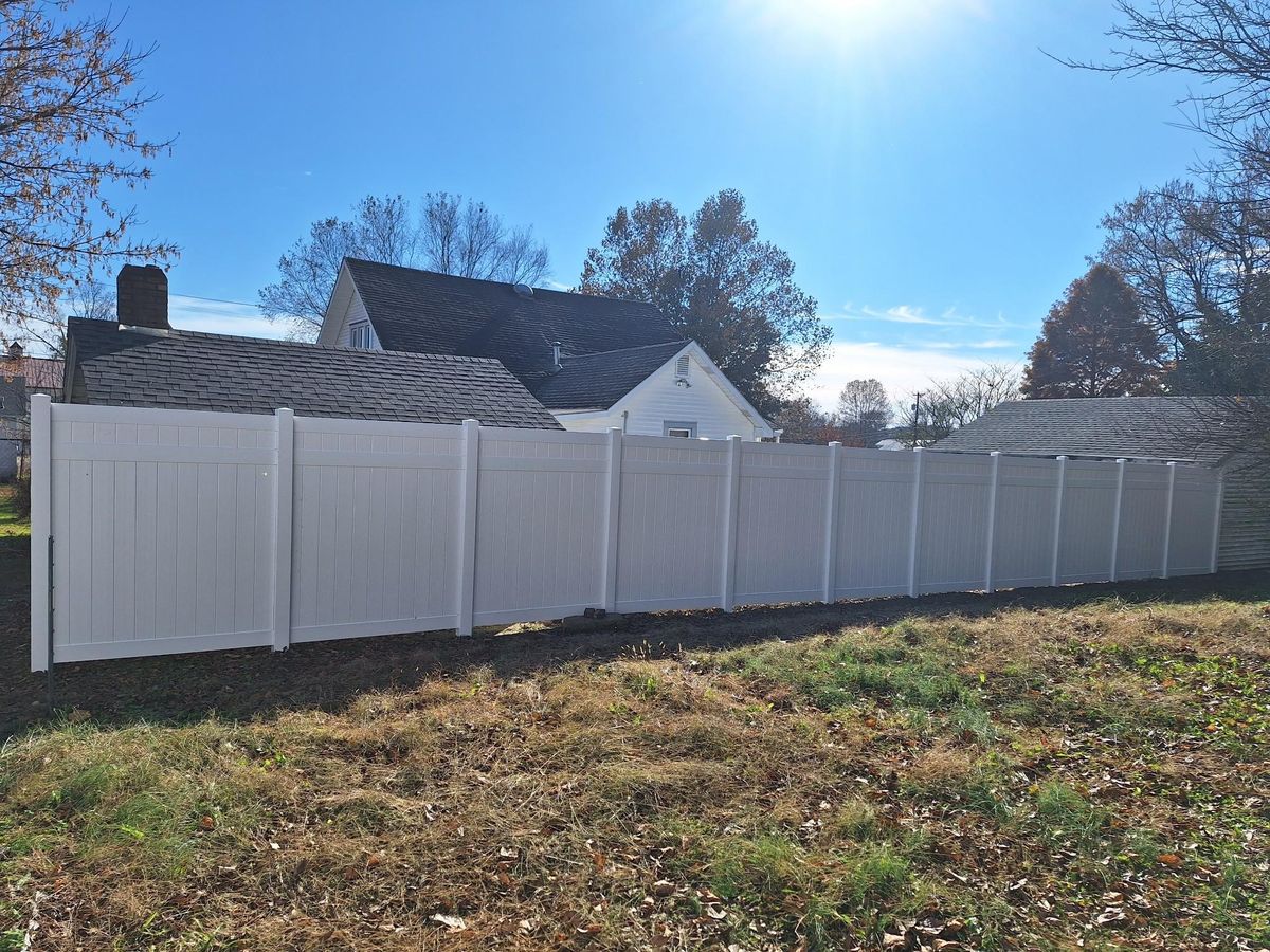 Fence Installation for Apex Fence in Henderson, KY