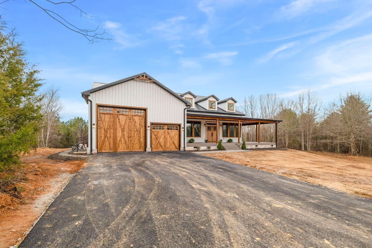 Custom Home Building for HK Builders in Gray Court, SC