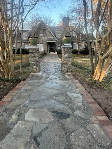 Natural Stone Hardscape for Real Deal Lawn Care in Franklin, TN