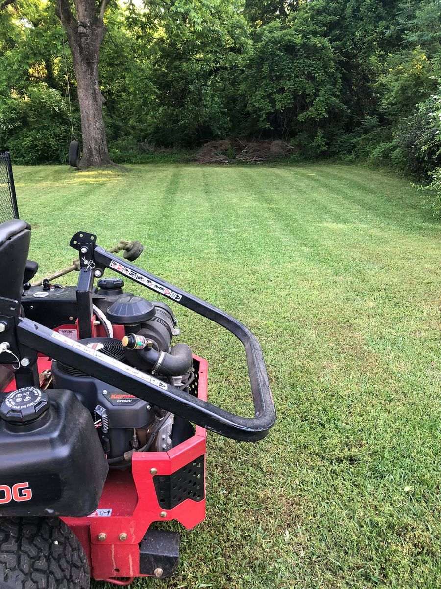 Mowing for Battle Lawn Maintenance in Eatonton, GA