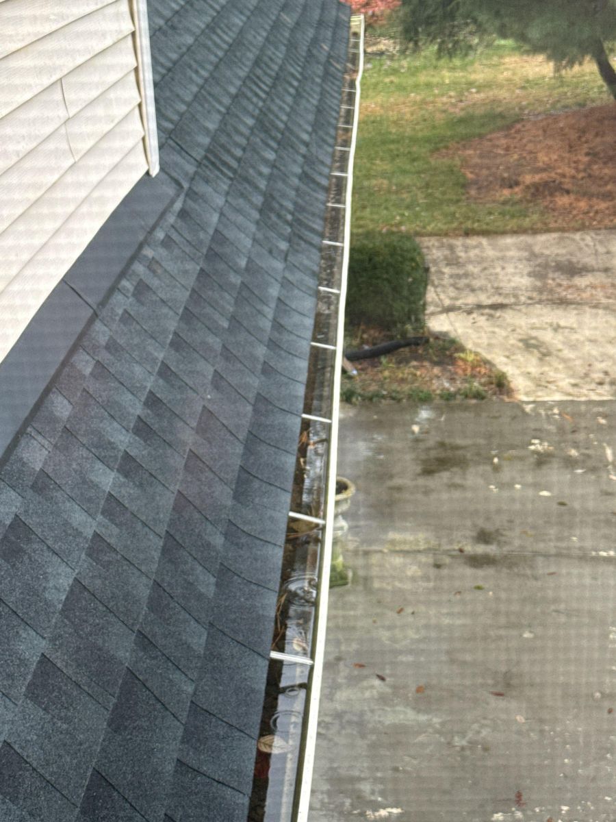 Soft Wash & Pressure Washing for Frontline Roofing & Home Services in Shelbyville, KY