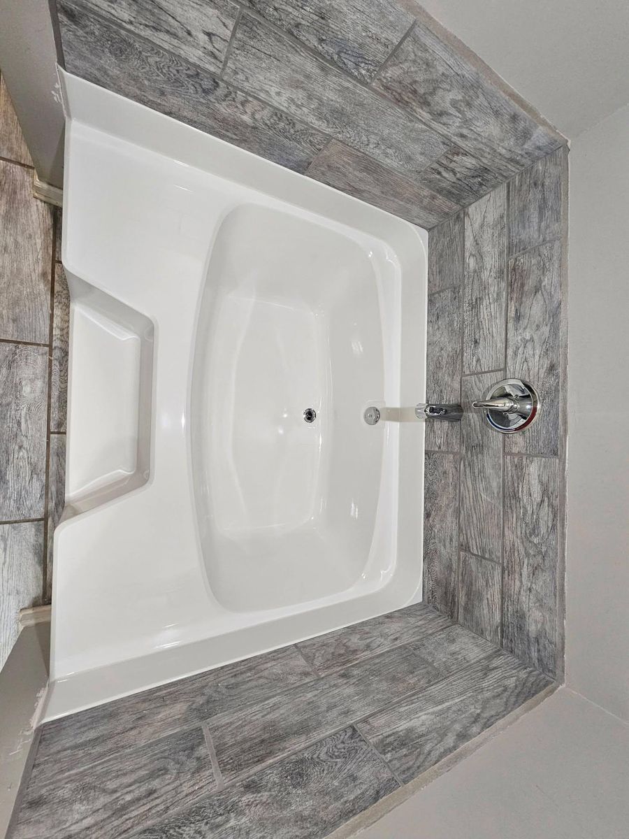 Shower Unit Refinishing for Tub Life Resurfacing in Adairsville, GA