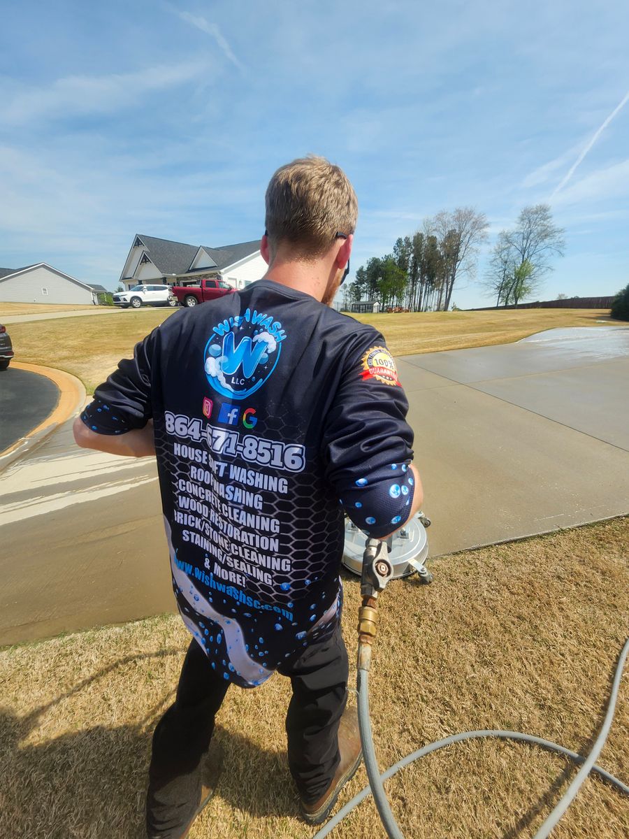 Driveway and Sidewalk Cleaning for All American Pressure Washing in Easley, SC