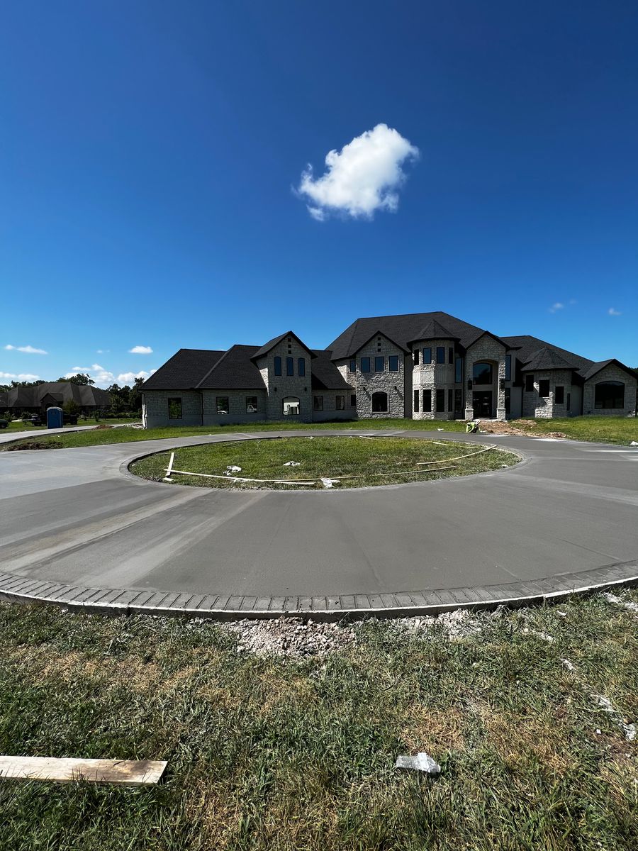 Driveways for Modern Concrete LLC in Lowell, AR