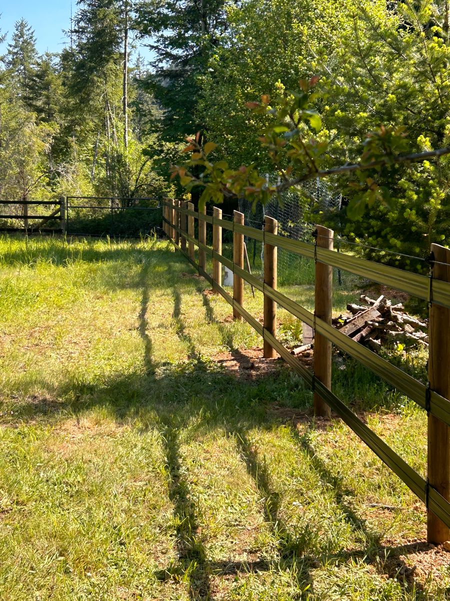 Fence Installation for Ranch Handy Fencing & Cattle LLC in Harrisburg, OR