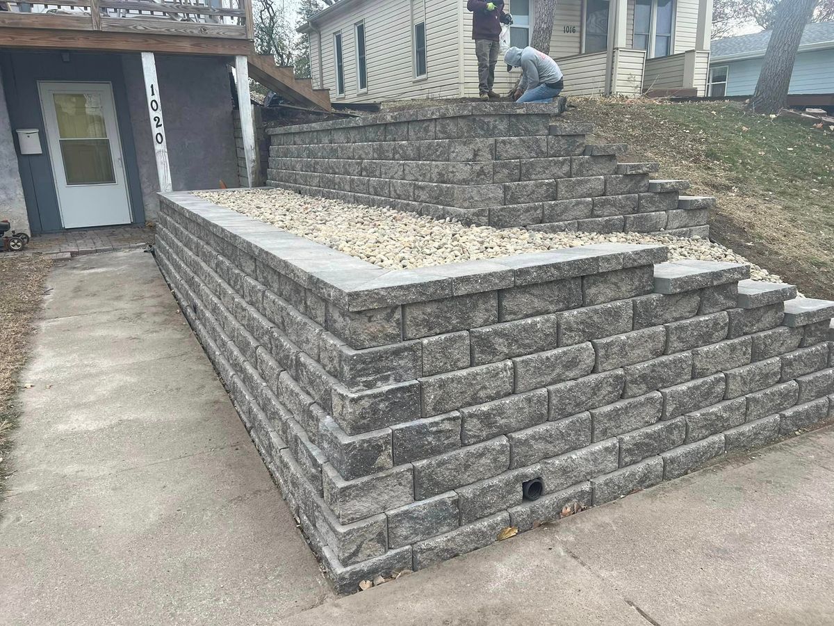 Retaining Wall for Ramos Universal Landscaping in Sioux Falls, SD