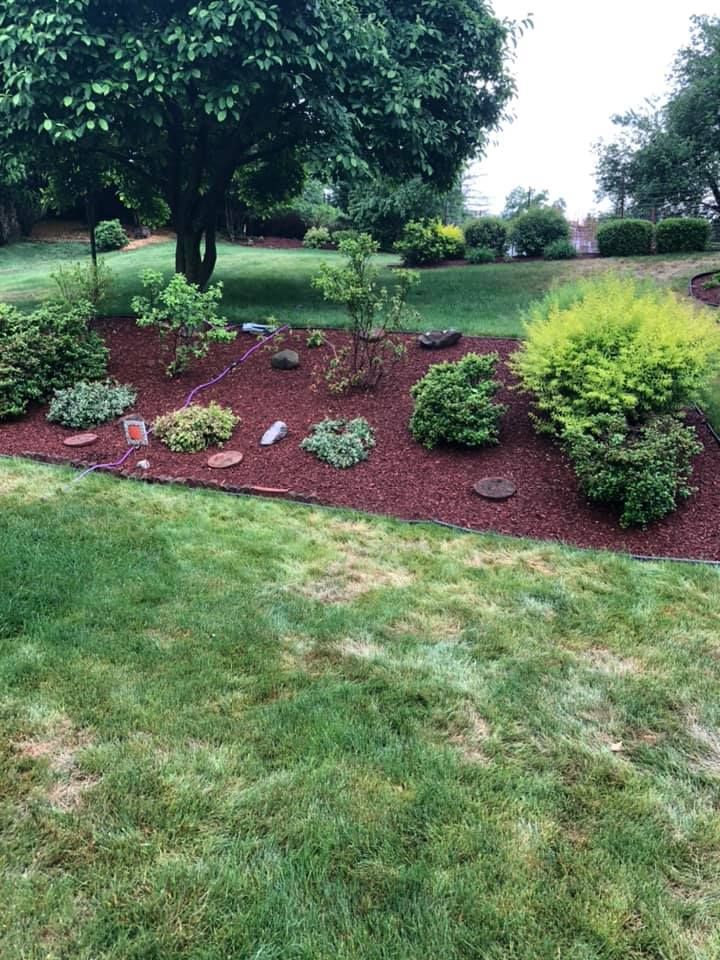 Mulch Installation for Zaldivar’s Lawn Care INC  in Peekskill, NY