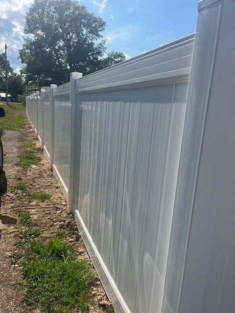 Fence Installation for B&J Fencing in Harviell, MO