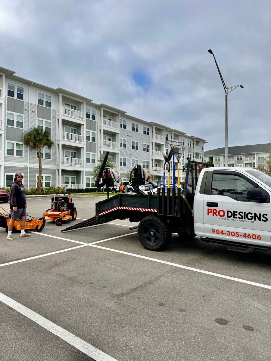 Commercial Landscape & Maintenance for Pro Designs Landscaping in Jacksonville, FL