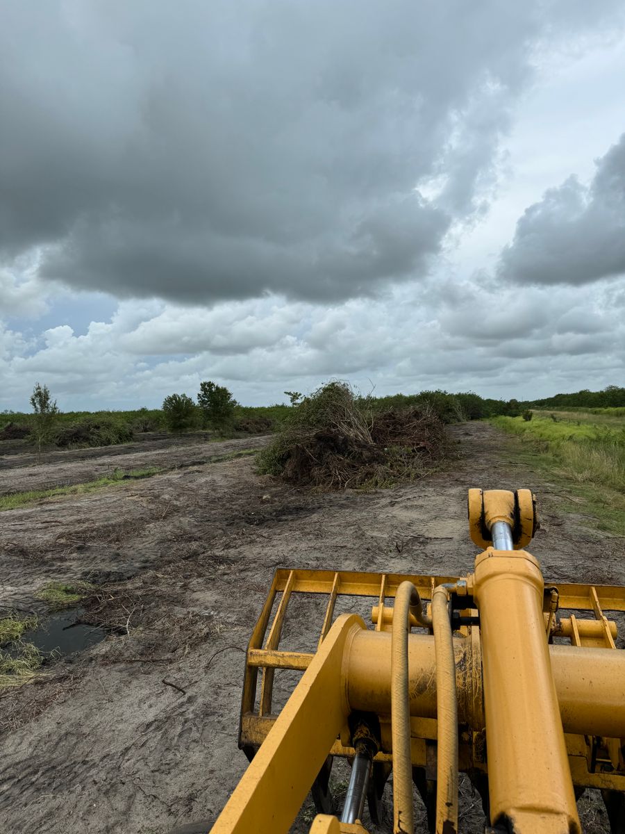 Land Clearing for South Florida Earthworks in Fort Pierce, FL