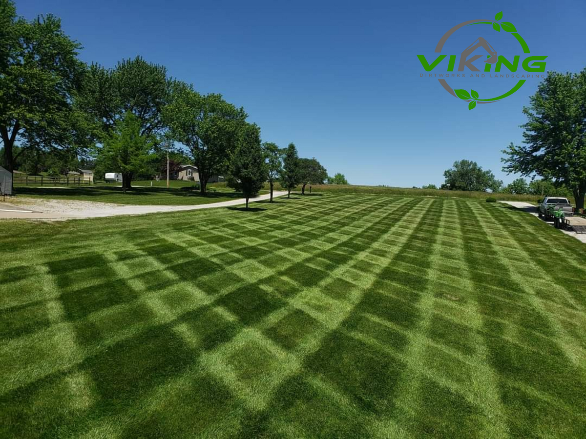 Mowing for Viking Dirtworks and Landscaping in Gallatin, MO