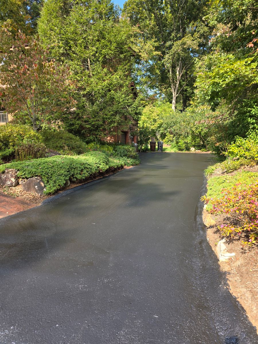 Asphalt Installation for AXC LLC in Knoxville, TN