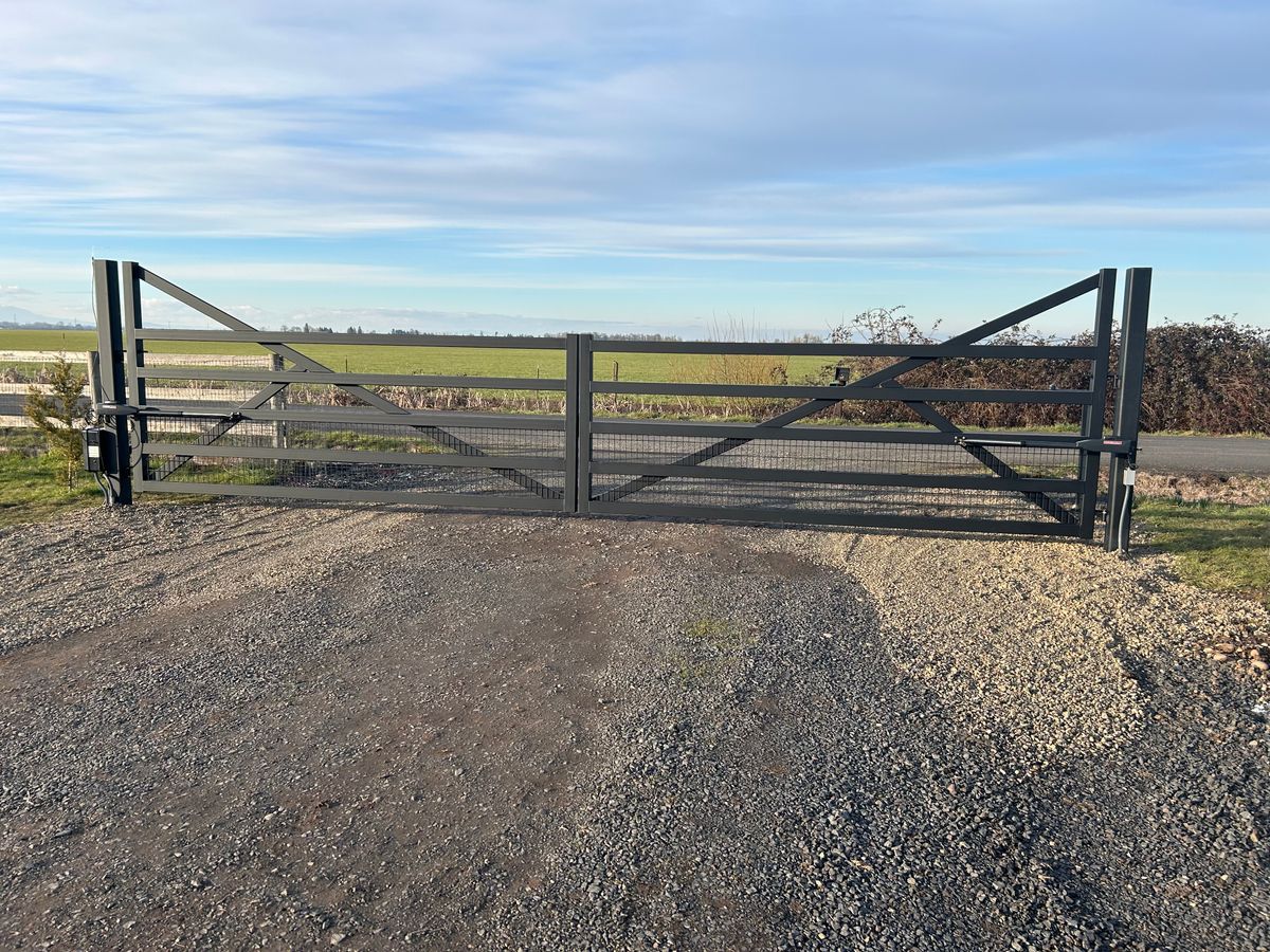 Gate Installation for Ranch Handy Fencing & Cattle LLC in Harrisburg, OR