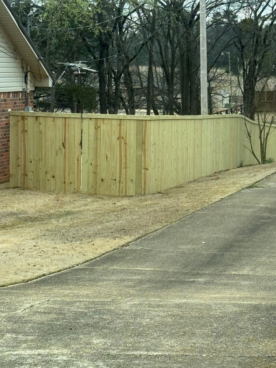 Fence Repair for Pennington Fence Co in Tupelo, MS