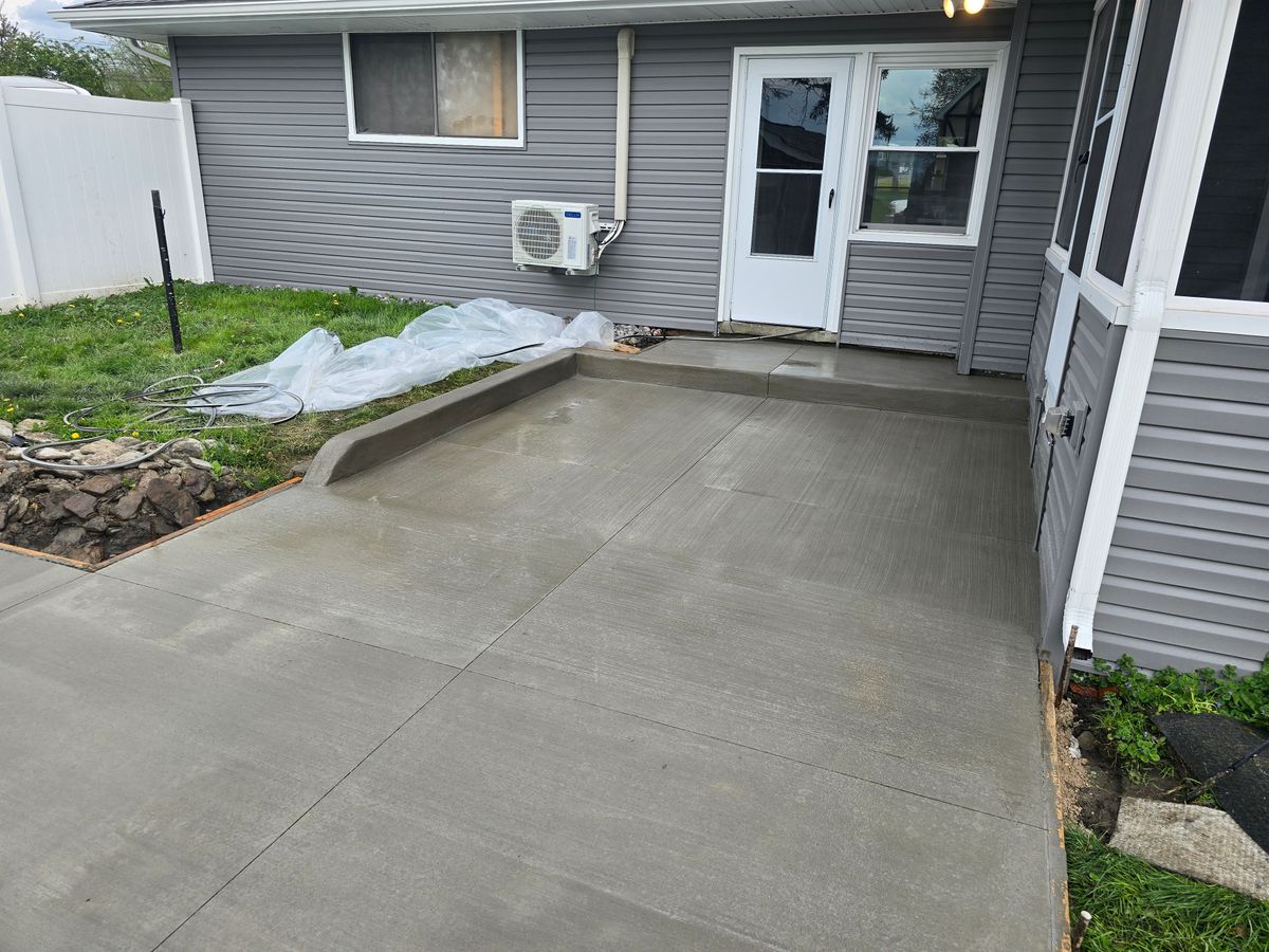 Patio Design & Installation for Williams Custom Concrete in Poland Center, OH
