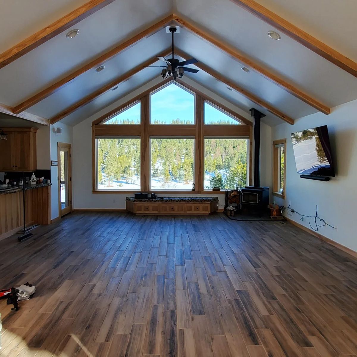 Hard Wood Floors, Pre-Finished and Engineered for Elite Tile in La Grande, OR