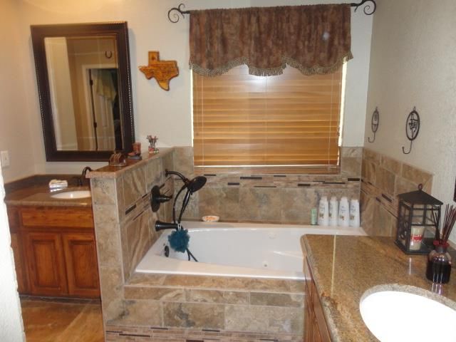 Bathroom And Kitchen Remodels for Snodgrass Painting and Remodeling Inc. in Granbury, TX