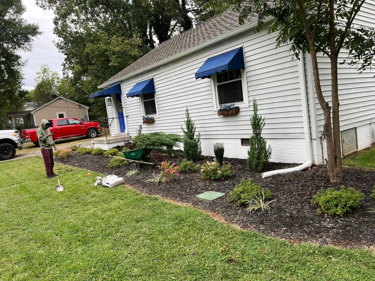 Retaining Wall Construction for Foothills Lawn and Landscape in North Carolina, NC