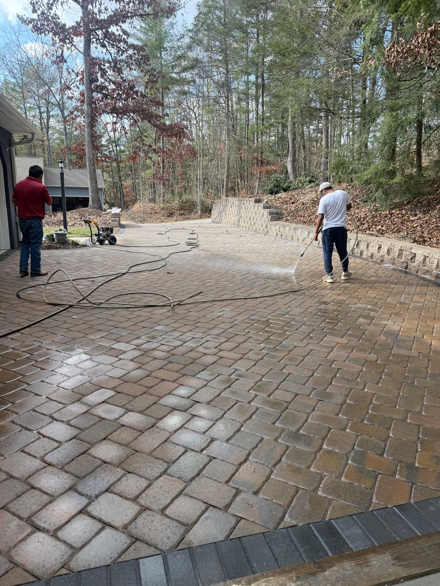 Driveway Pavers for JV Hardscape & Construction Inc in Hendersonville, NC