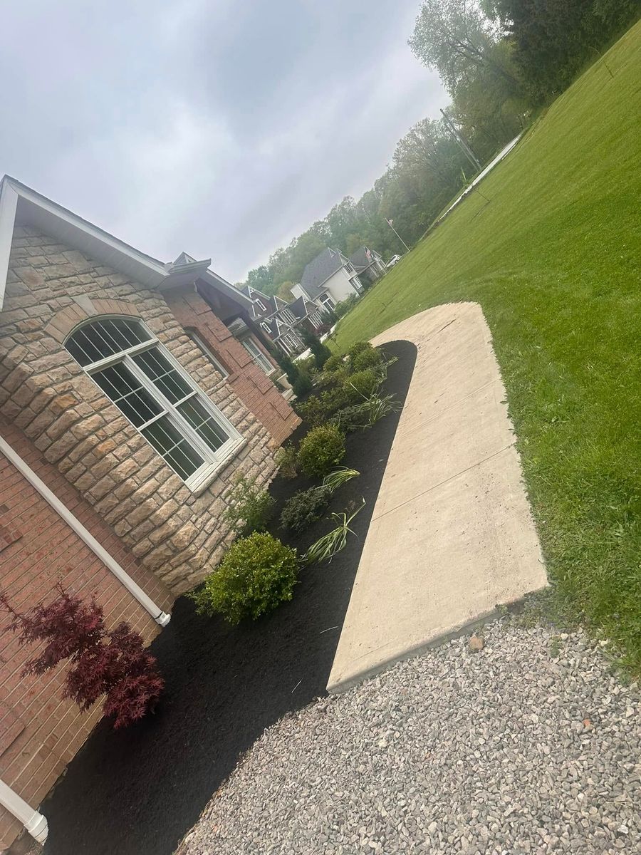 Landscaping for Detwiler Landscaping & Concrete in Butler County, PA