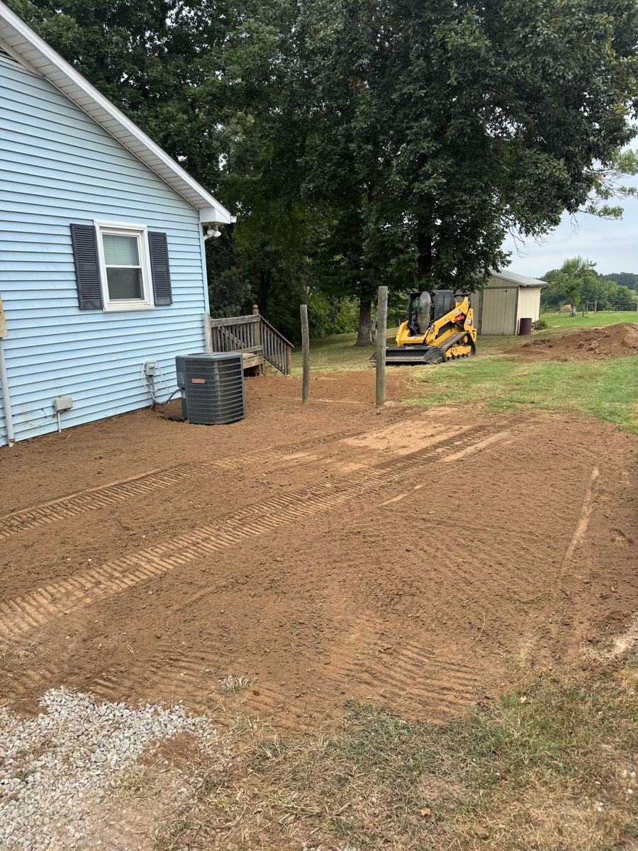 Excavation & Grading for DIRT PLUS LLC in Bowling Green, KY