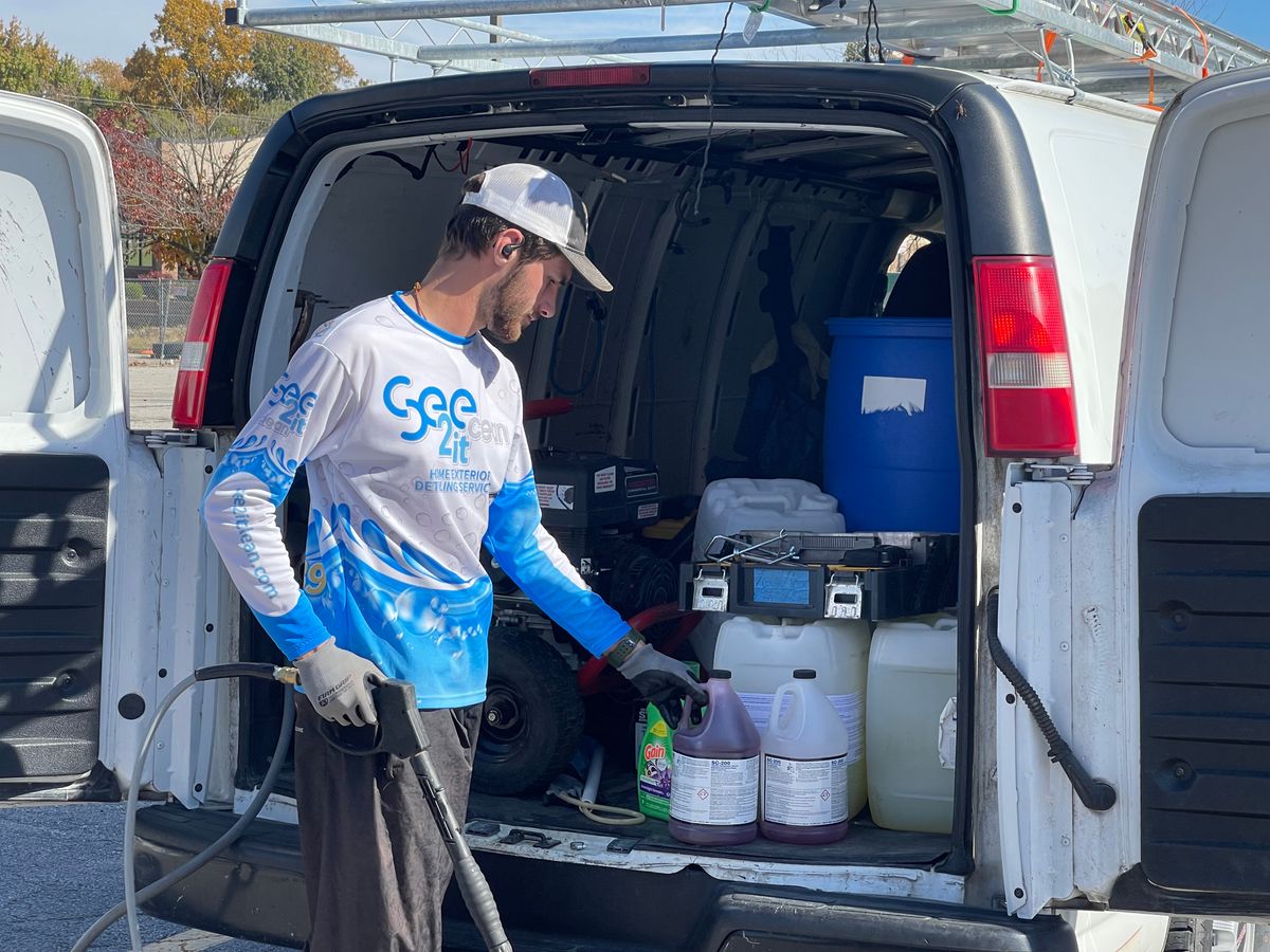 House Washing for See2it Clean in St Louis, MO